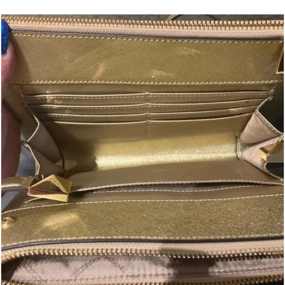 MK “Karla” (Jet Set Collection) Travel Wristlet/Clutch-Gold NWT - Picture 7 of 11